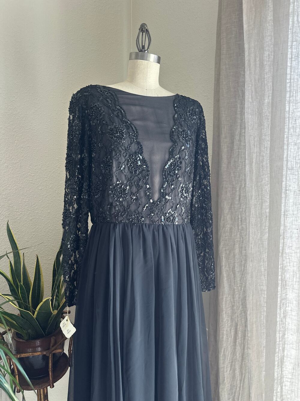 Jack Bryan Women's L Dress Black Beaded Lace Overlay Chiffon Party Sheer Bodice